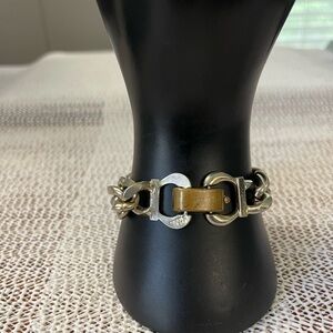 Pre-owned vintage bergere gold tone thick chain Bracelet size 7 inch,